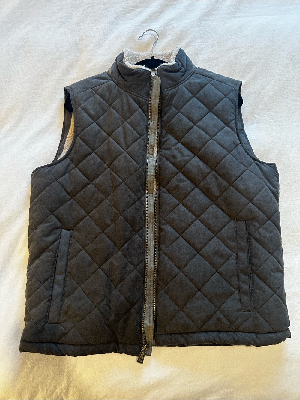RAINFOREST Quilted Gray Men's Vest with Sherpa Lining